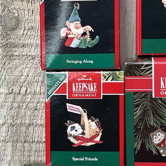 Lot of 20 Boxes Vintage Hallmark Ornaments. Very good condition - Picture 14 of 16